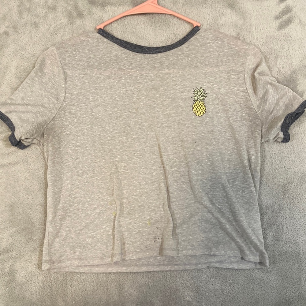 Aeropostale gray pineapple crop top